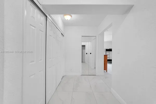 $3,800 | 2417 Pierce Street, Hollywood, FL 33020