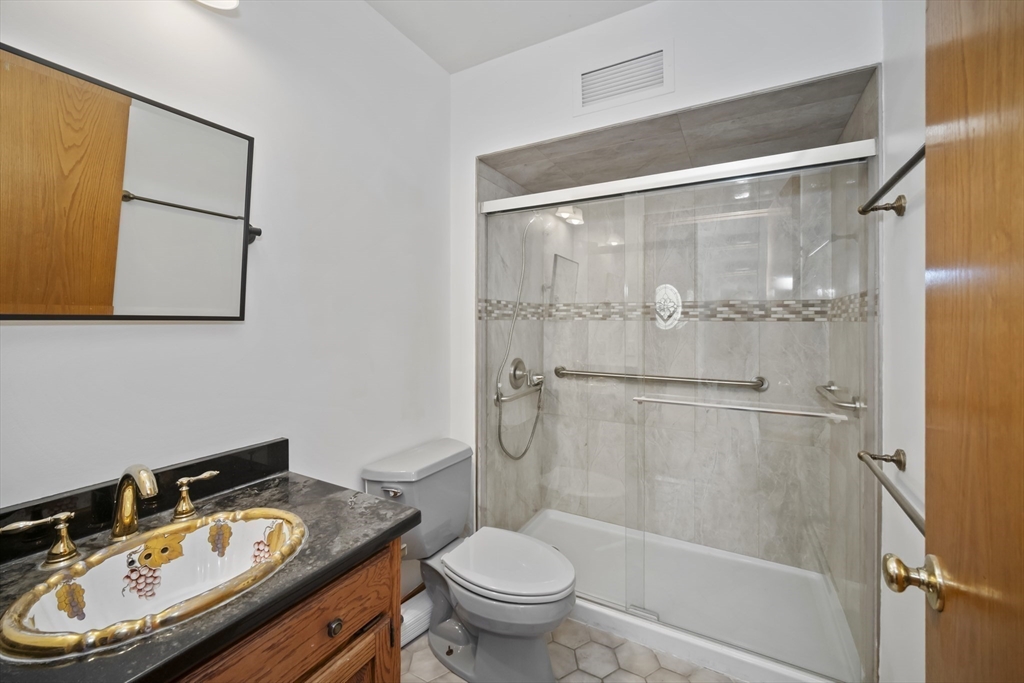 19 Parmenter Road Framingham, MA 01701 - Photo 20 of 33