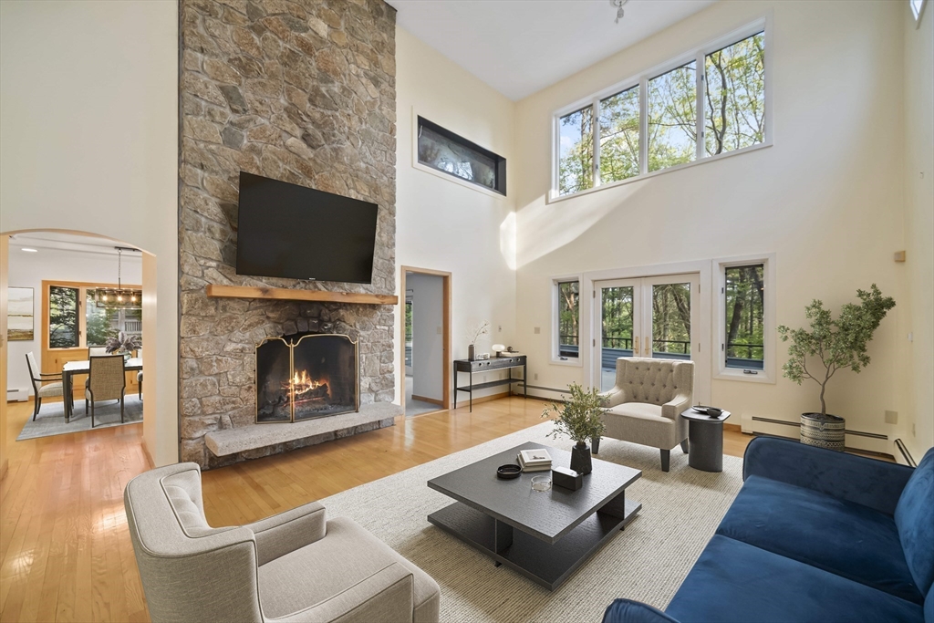 19 Parmenter Road Framingham, MA 01701 - Photo 4 of 33