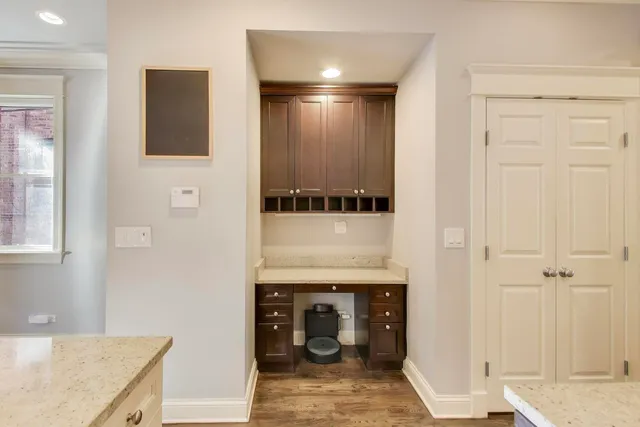 $999,000 | 1169 West Eddy Street, Unit 101, Chicago, IL 60657