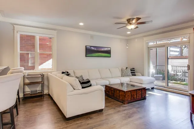 $999,000 | 1169 West Eddy Street, Unit 101, Chicago, IL 60657