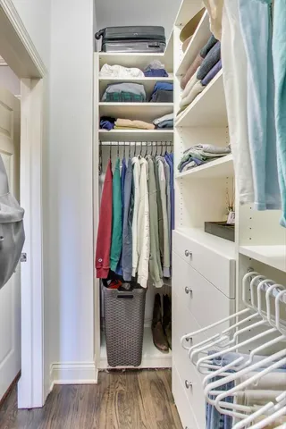 $999,000 | 1169 West Eddy Street, Unit 101, Chicago, IL 60657