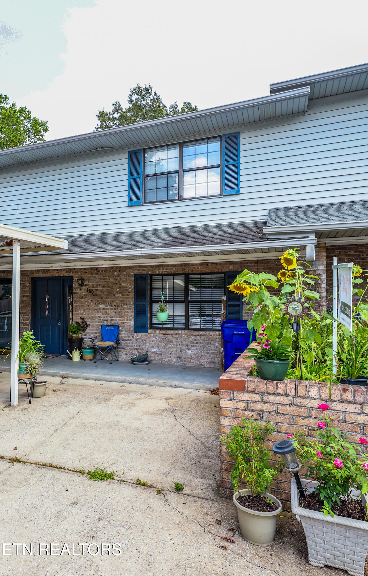 160 High Point Lane Oak Ridge, TN 37830 - Photo 4 of 18 1d179A7216 copy (1)