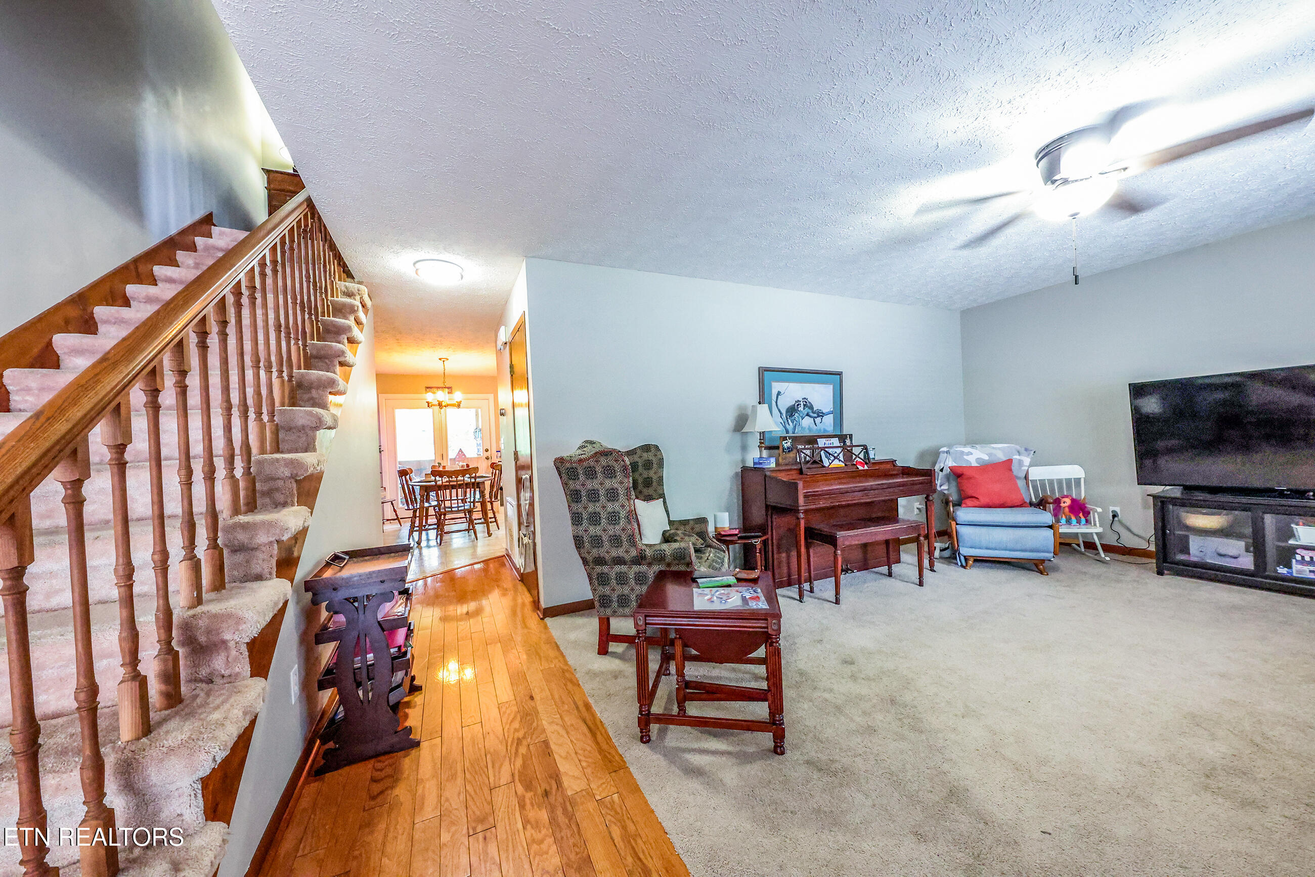 160 High Point Lane Oak Ridge, TN 37830 - Photo 5 of 18 3d179A7149 copy 2 (1)