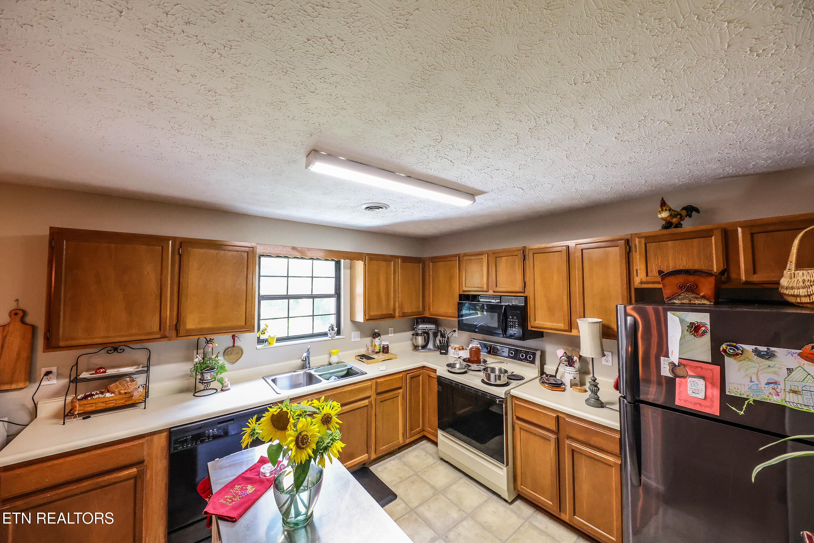 160 High Point Lane Oak Ridge, TN 37830 - Photo 9 of 18 7d179A6848 copy (1)