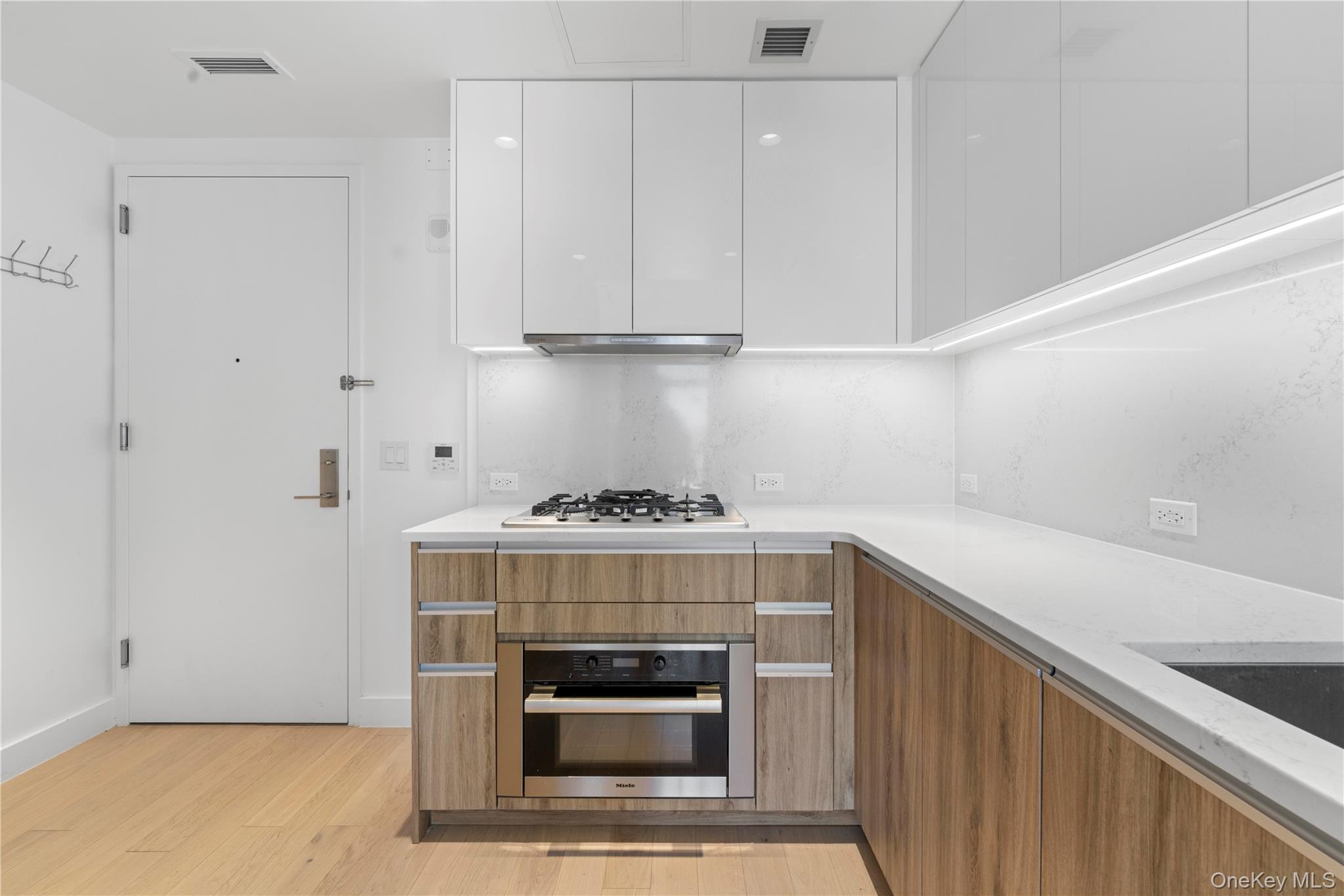 136-18 Maple Avenue, Unit 5F Queens, NY 11355 - Photo 12 of 28