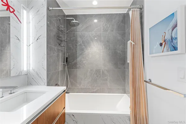 $839,000 | 136-18 Maple Avenue, Unit 5F | Flushing