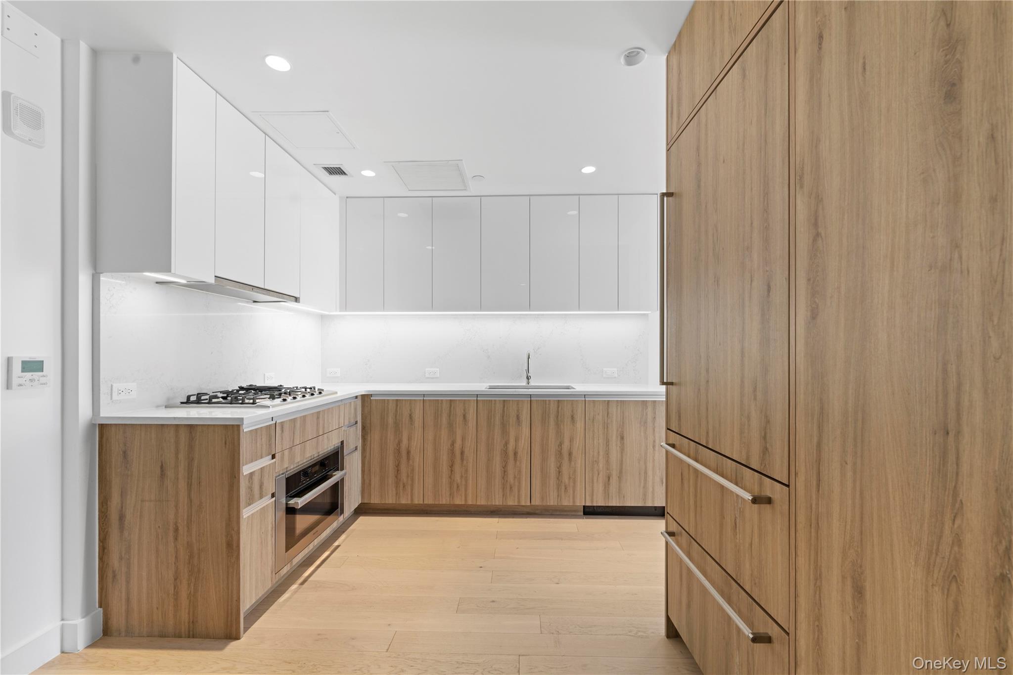 136-18 Maple Avenue, Unit 5F Queens, NY 11355 - Photo 3 of 28