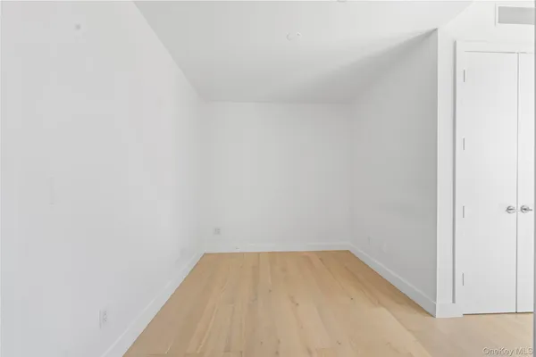 $839,000 | 136-18 Maple Avenue, Unit 5F | Flushing