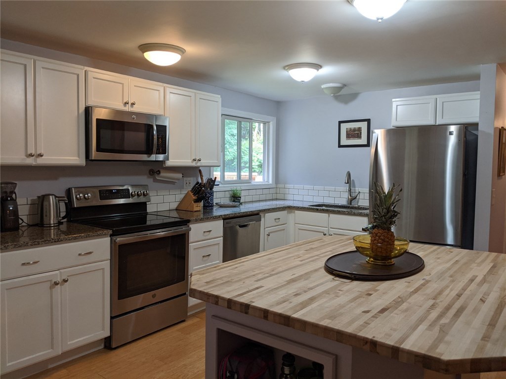 63 Balcom Road Foster, RI 02825 - Photo 11 of 22