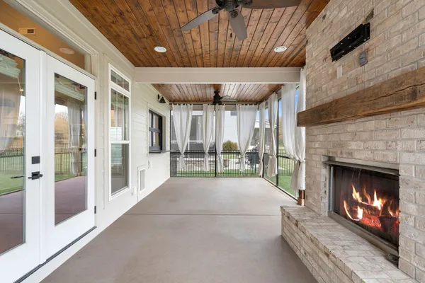 $619,900 | 70 Lake Life Court, Winchester, TN 37398