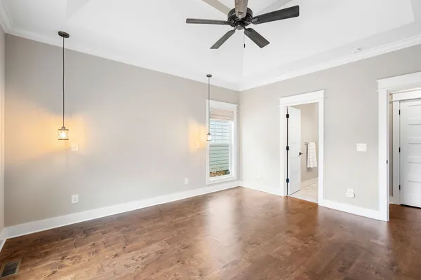$619,900 | 70 Lake Life Court, Winchester, TN 37398