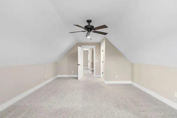 $619,900 | 70 Lake Life Court, Winchester, TN 37398