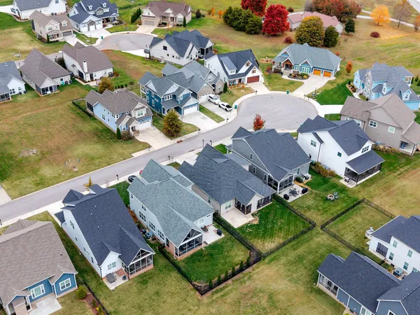 $619,900 | 70 Lake Life Court, Winchester, TN 37398