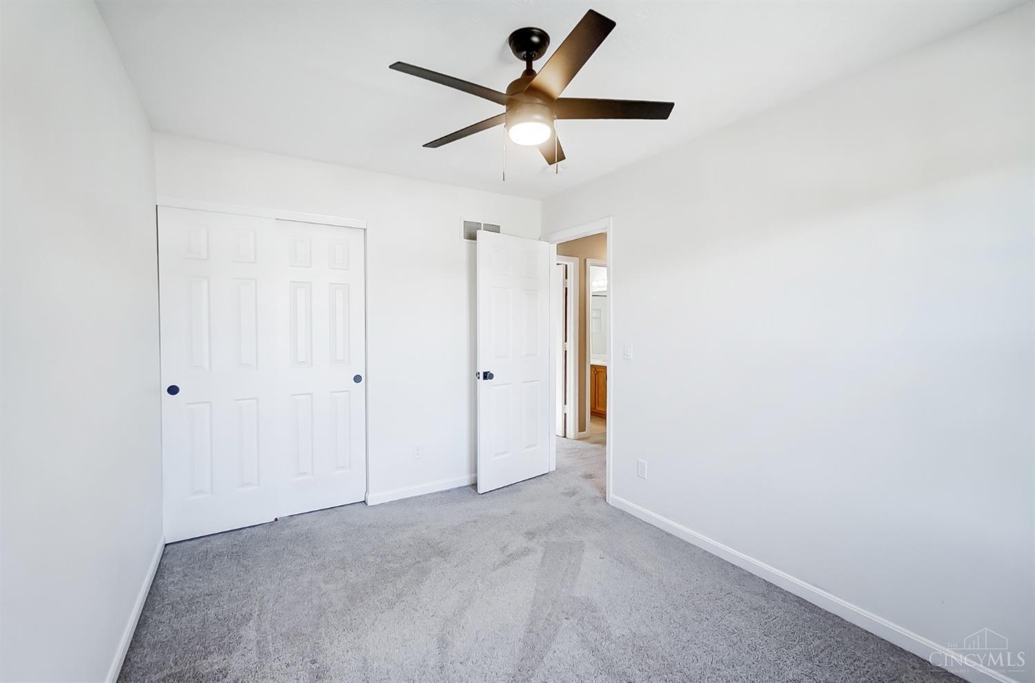 4559 Fehr Road Cincinnati, OH 45238 - Photo 26 of 54
