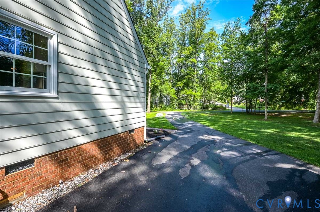 1113 Santa Anna Road Henrico, VA 23229 - Photo 50 of 56