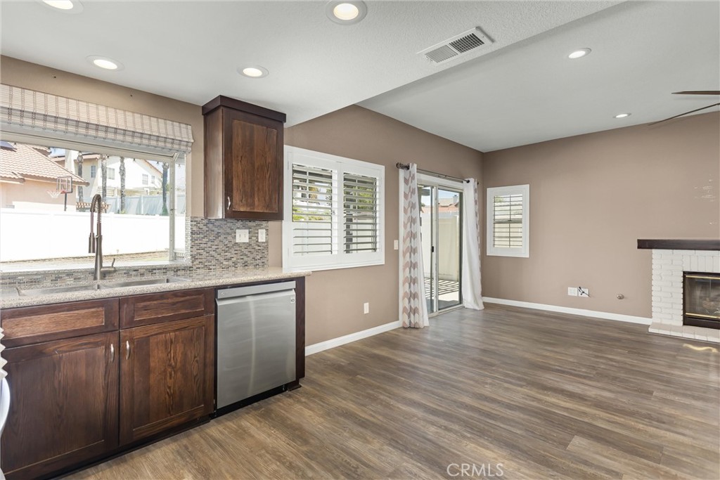 12749 Via Barcelona Road Yucaipa, CA 92399 - Photo 11 of 36
