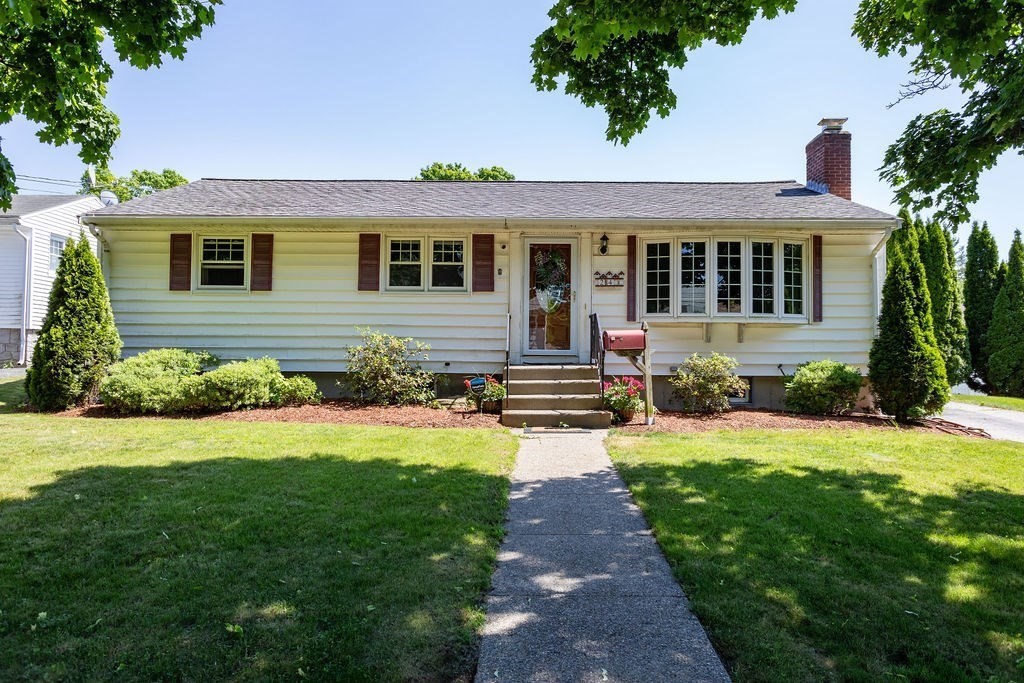 24 Michigan Road Worcester, MA 01606 - Photo 1 of 28 Gallery Image 1
