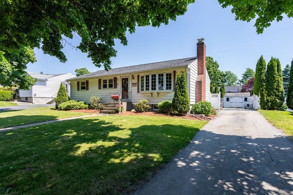 24 Michigan Road Worcester, MA 01606 - Photo 5 of 28 Gallery Image 5