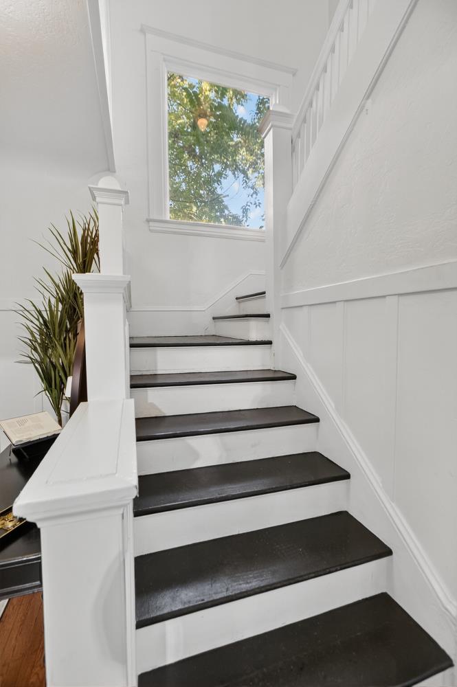 811 18th Street Sacramento, CA 95811 - Photo 25 of 71 a view of entryway with wooden floor and front door