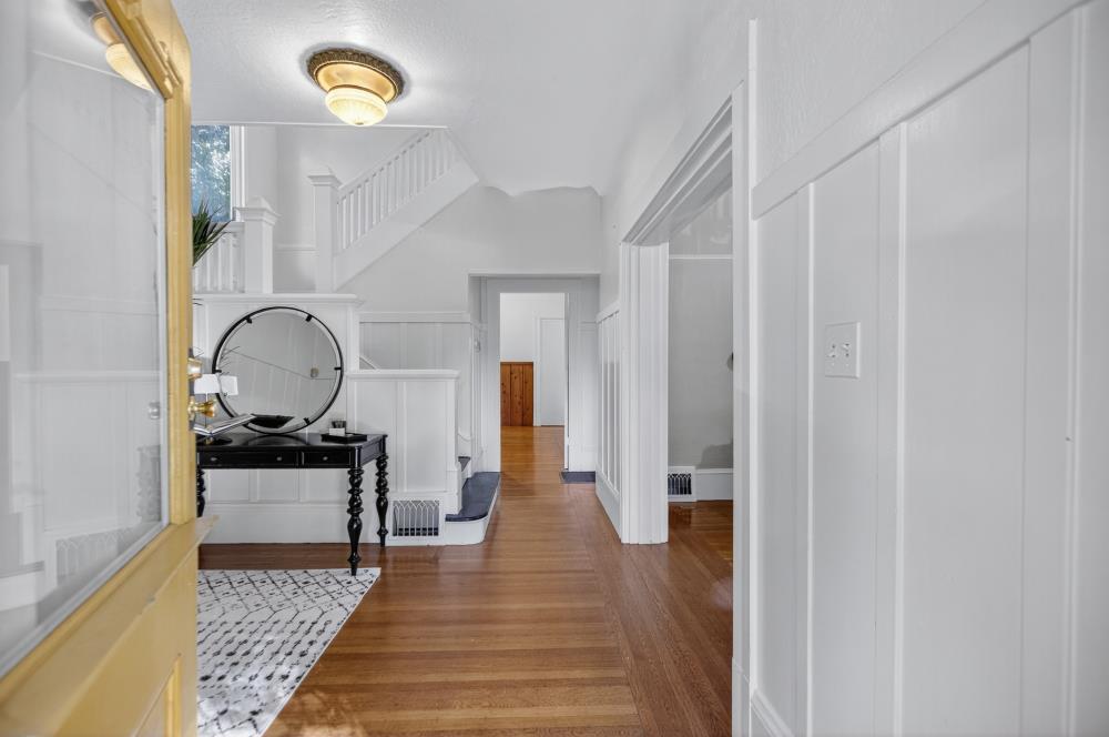 811 18th Street Sacramento, CA 95811 - Photo 6 of 71