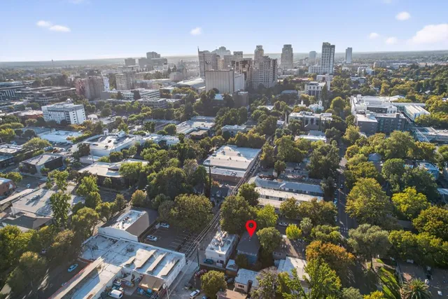 $874,900 | 811 18th Street, Sacramento, CA 95811