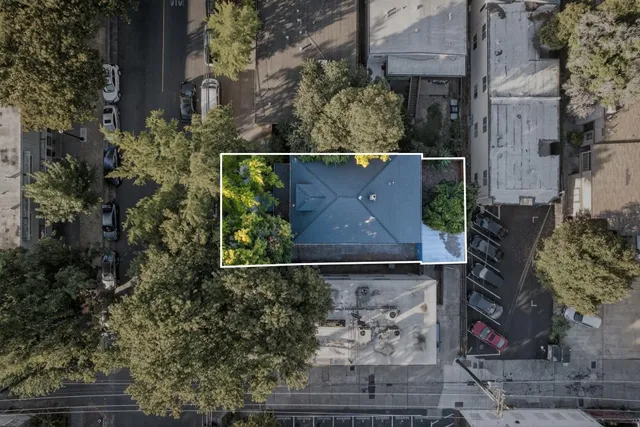 $874,900 | 811 18th Street, Sacramento, CA 95811