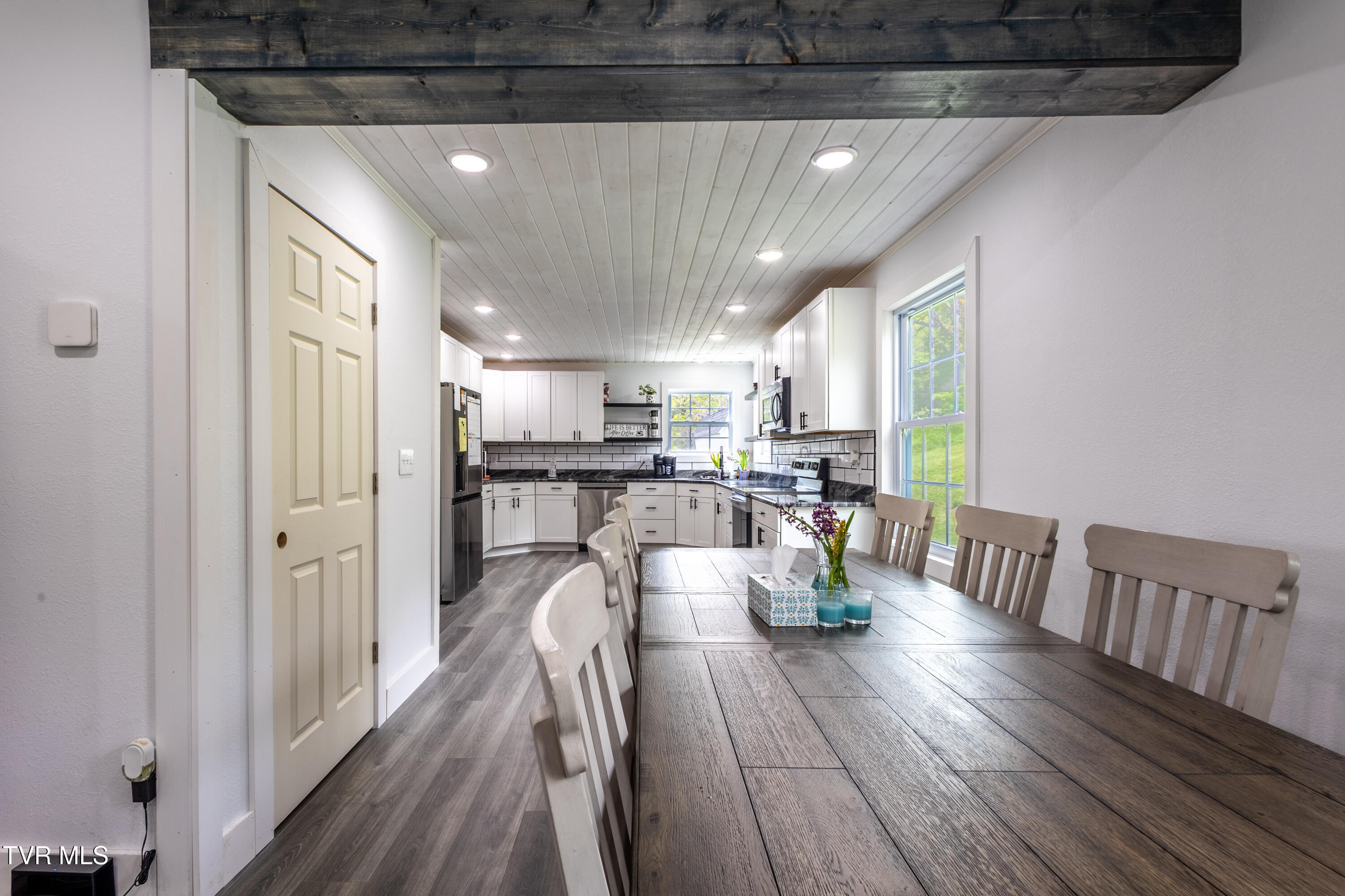 156 Bill Garland Road Johnson City, TN 37604 - Photo 13 of 28 IMG_1204-HDR