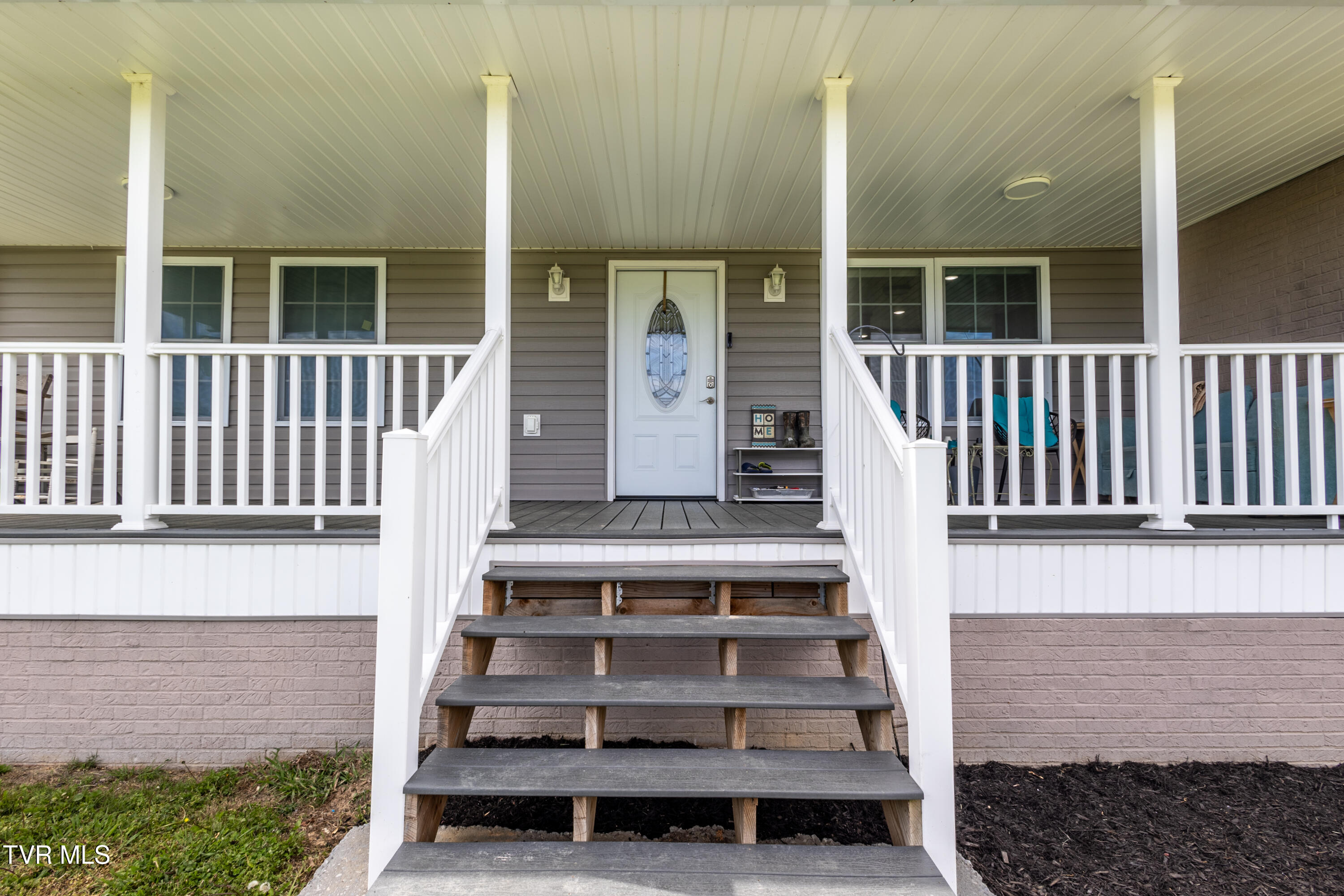156 Bill Garland Road Johnson City, TN 37604 - Photo 2 of 28 IMG_1174-HDR