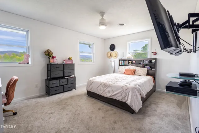 $549,999 | 156 Bill Garland Road, Johnson City, TN 37604