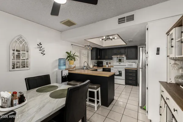 $320,000 | 7536 West Elm Street, Phoenix, AZ 85033
