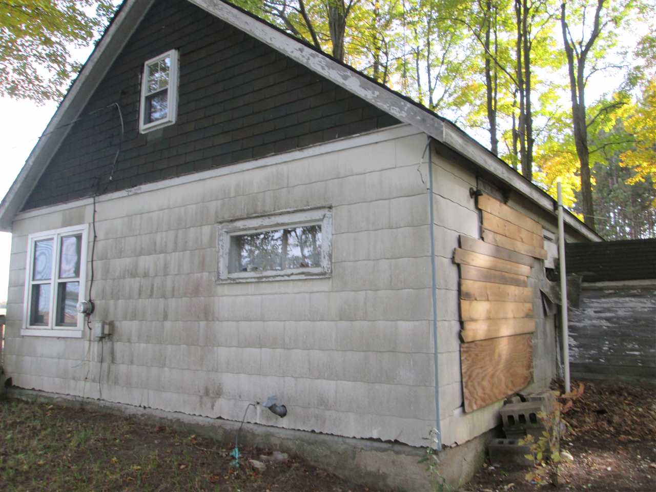 86 Golden Road Southeast Kalkaska, MI 49646 - Photo 6 of 24 1807687-5.JPG