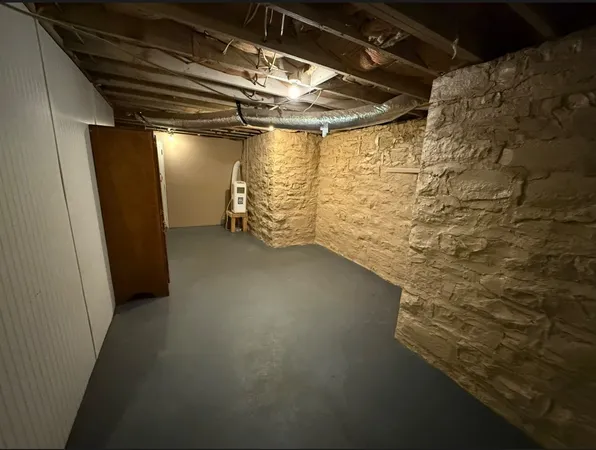 $2,395 | 313 West Old Hickory Boulevard, Madison, TN 37115