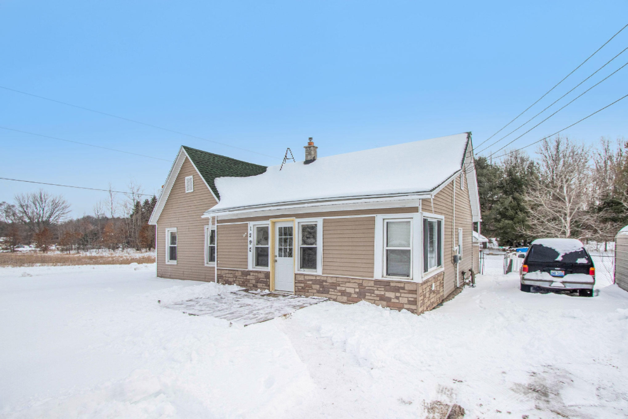 1290 North Greenville Road Stanton, MI 48888 - Photo 1 of 19 IMG_7343