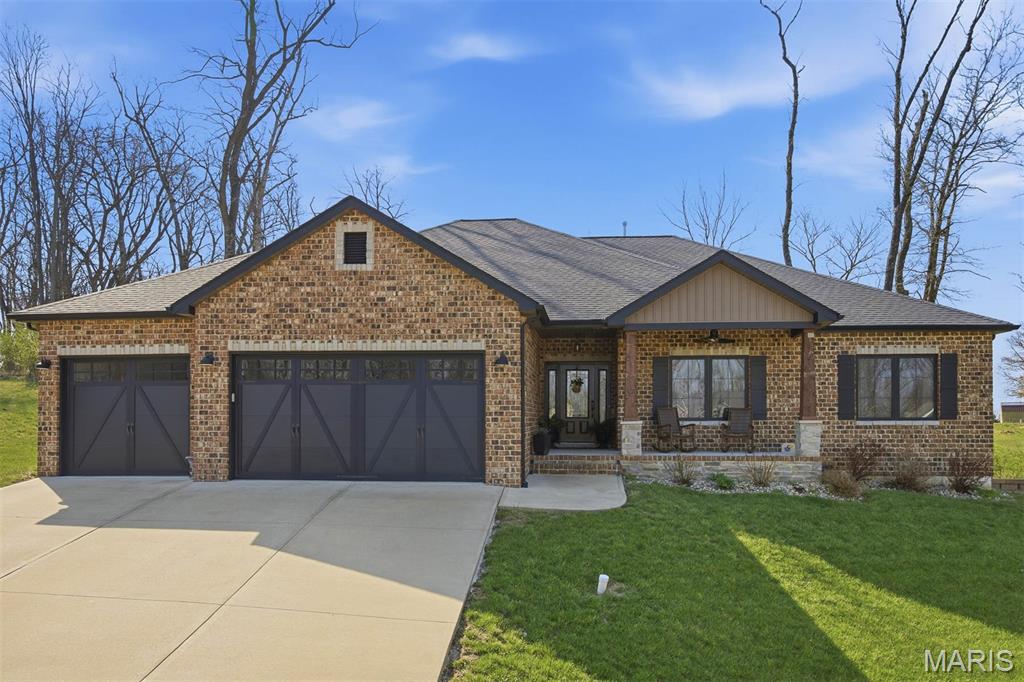 135 Independence Drive Highland, IL 62249 - Photo 1 of 11