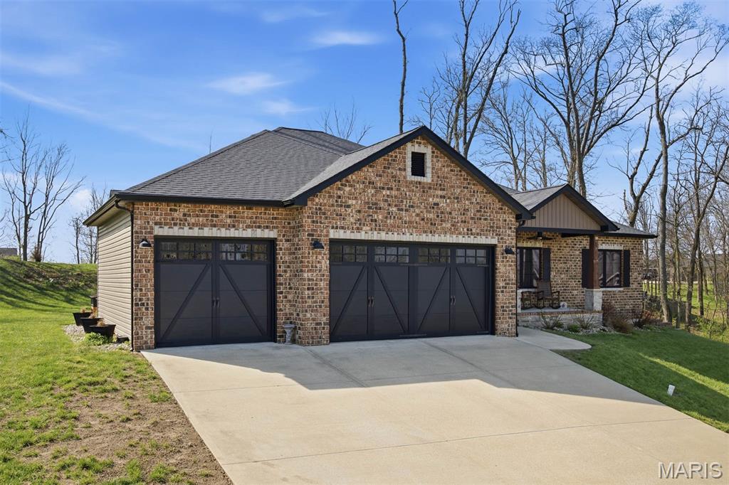 135 Independence Drive Highland, IL 62249 - Photo 2 of 11