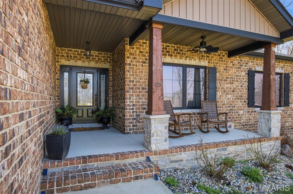 135 Independence Drive Highland, IL 62249 - Photo 4 of 11