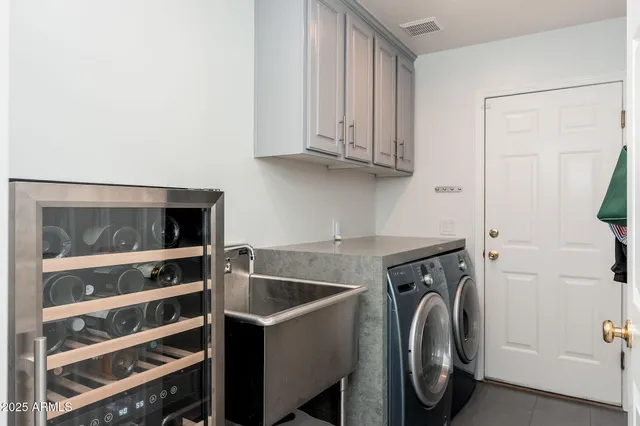 a view of an ocean view