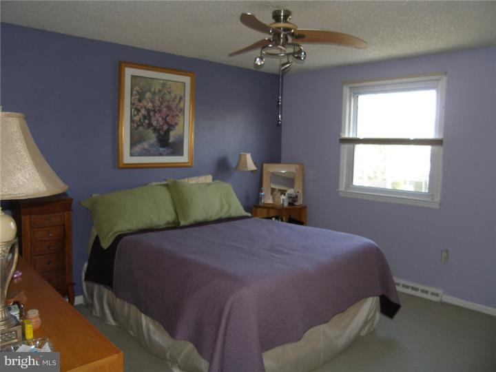 2 Hamilton Drive Clementon, NJ 08021 - Photo 14 of 21 Master Bedroom