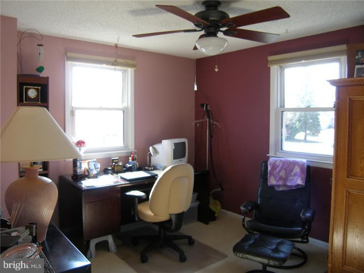 2 Hamilton Drive Clementon, NJ 08021 - Photo 20 of 21 Bedroom 4