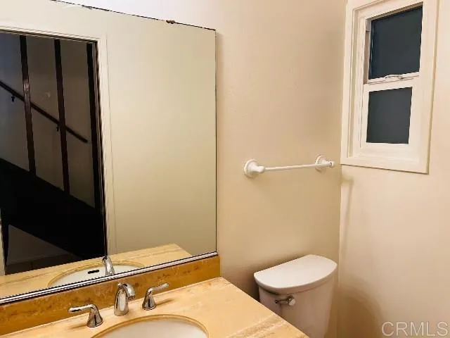 $3,210 | 159 Redwood Avenue, Unit B, Carlsbad, CA 92008
