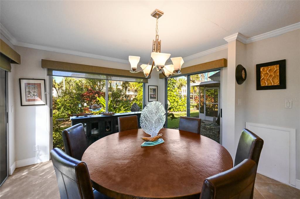 535 Sutton Place Longboat Key, FL 34228 - Photo 15 of 43