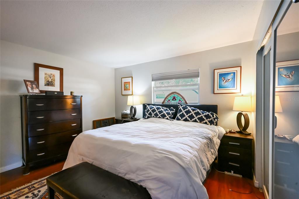 535 Sutton Place Longboat Key, FL 34228 - Photo 18 of 43