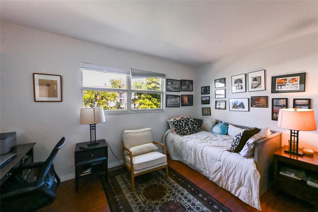 535 Sutton Place Longboat Key, FL 34228 - Photo 23 of 43