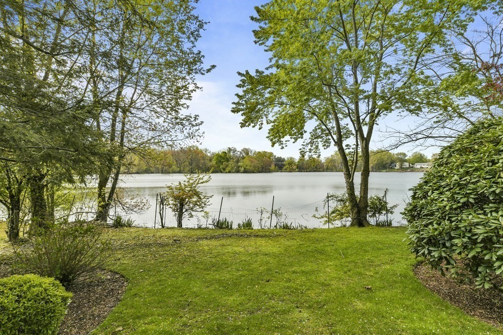 121 Oliver Road Belmont, MA 02478 - Photo 4 of 10