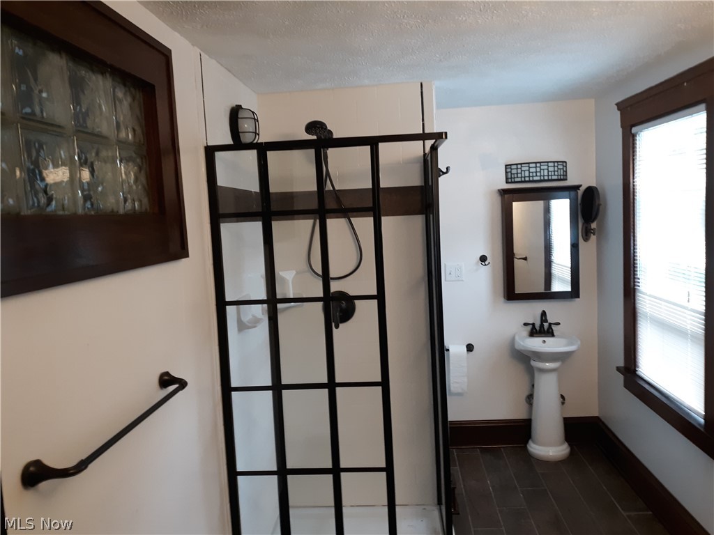2502 Princeton Road Cleveland, OH 44118 - Photo 12 of 20