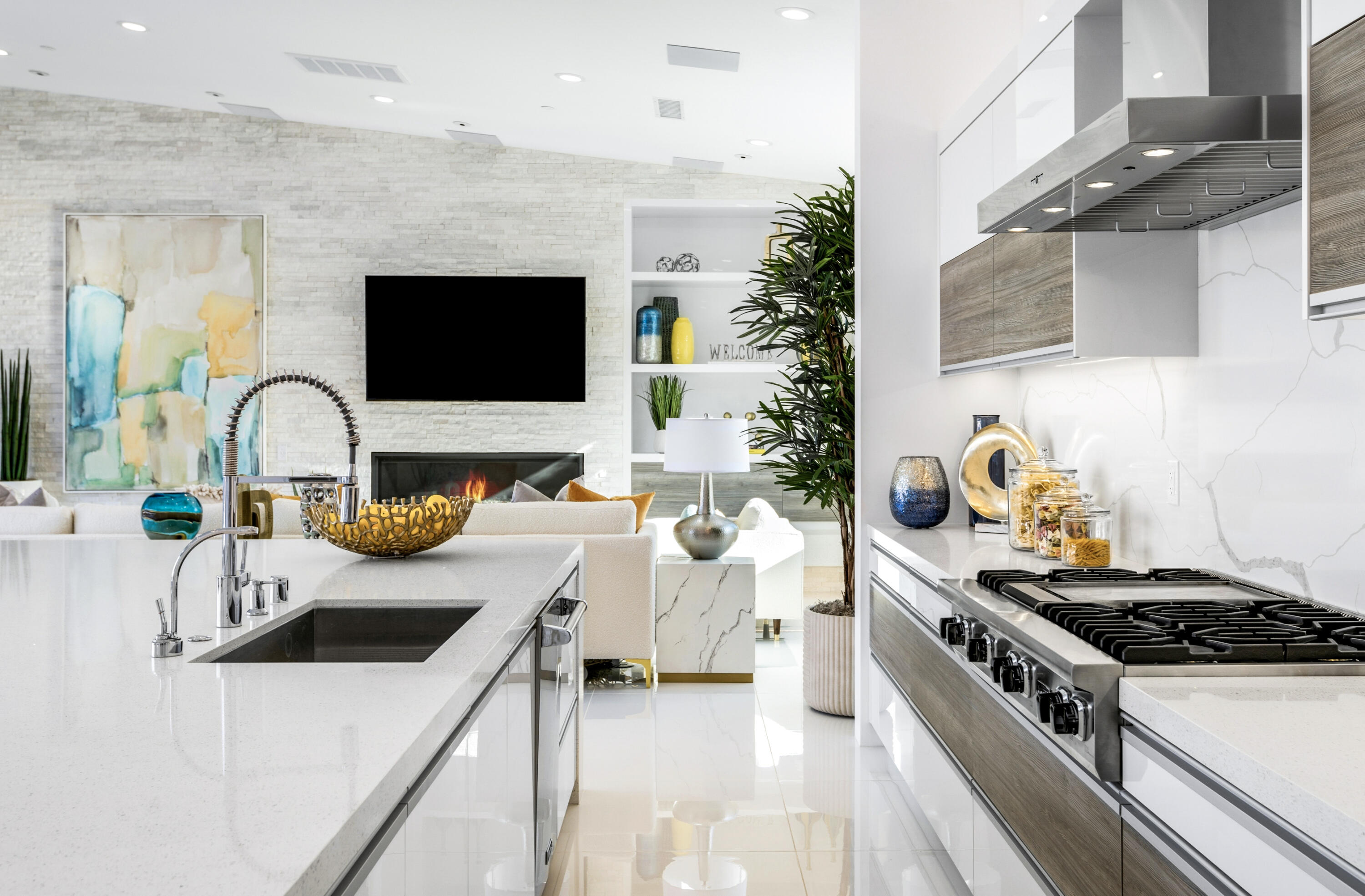 2696 Anza Trail Palm Springs, CA 92264 - Photo 12 of 99 a kitchen with a stove and a sink