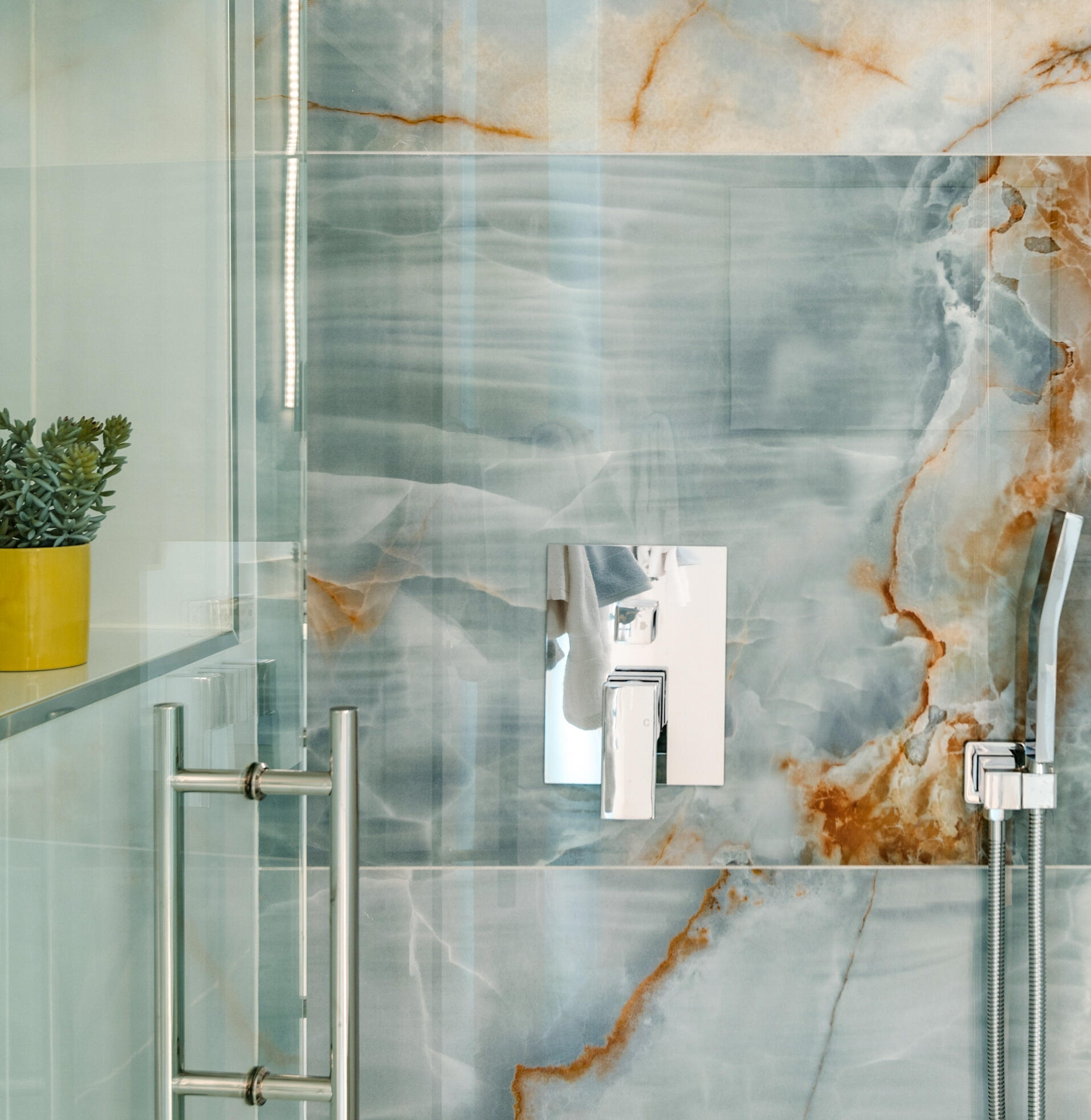 2696 Anza Trail Palm Springs, CA 92264 - Photo 30 of 99 a bathroom with a shower