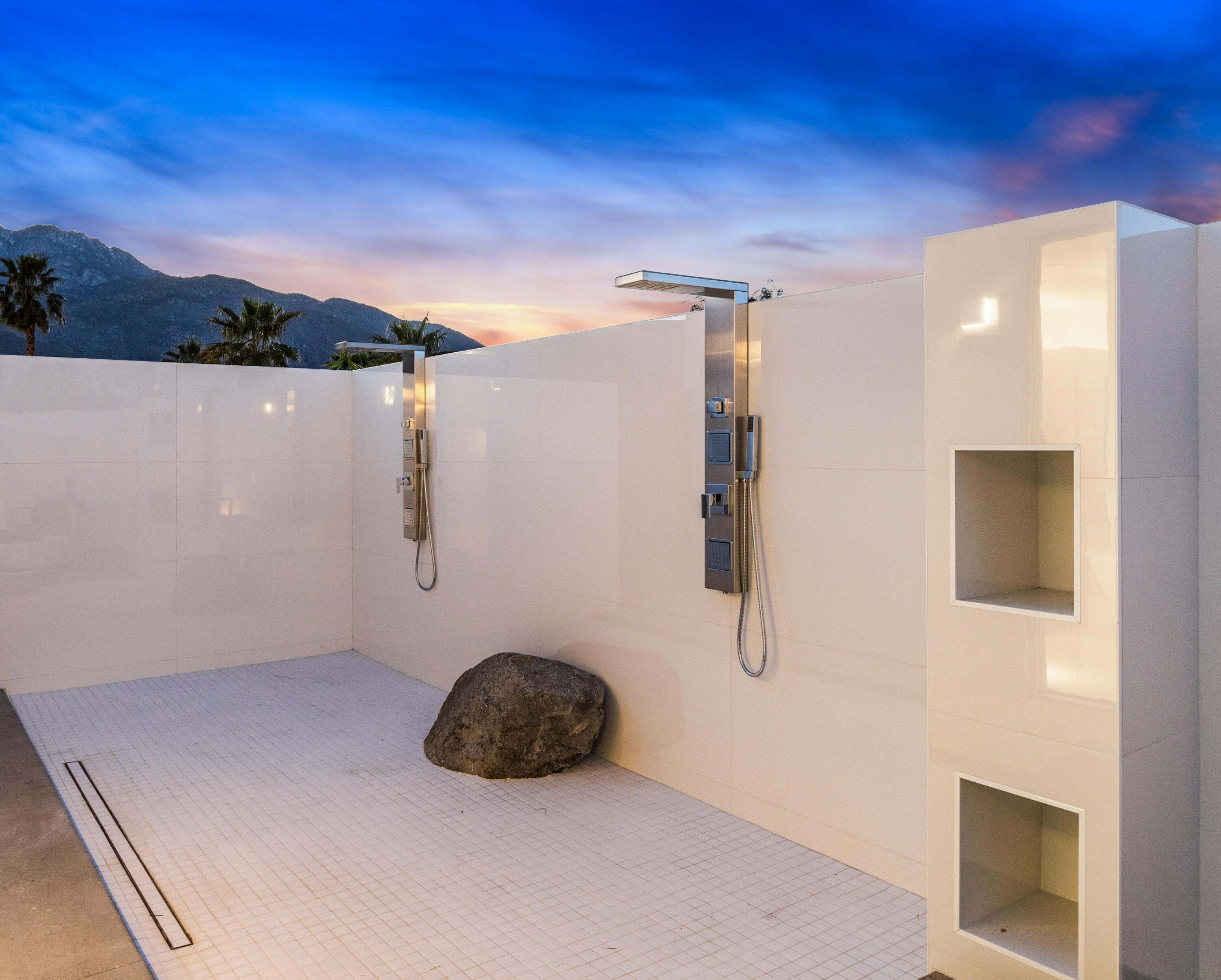 2696 Anza Trail Palm Springs, CA 92264 - Photo 91 of 99 82