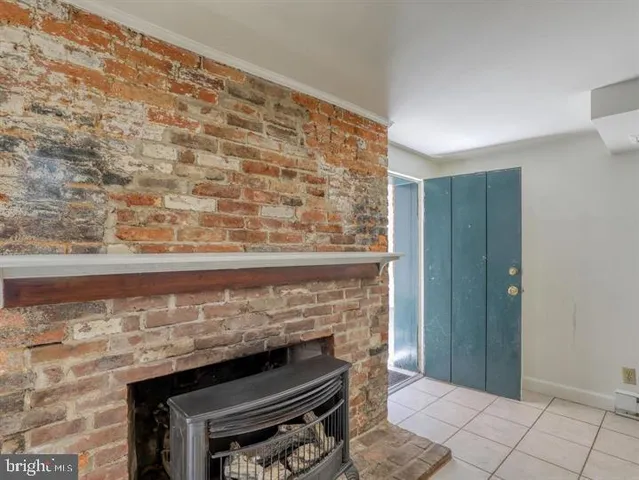 $1,250 | 103 North Church Street, Berryville, VA 22611